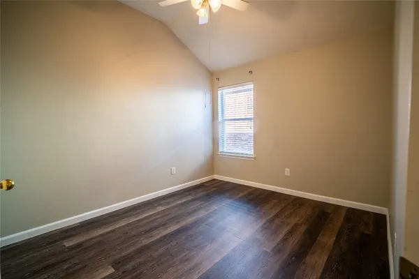 $269,900 | 32102 Annice Lane, Pinehurst, TX 77362