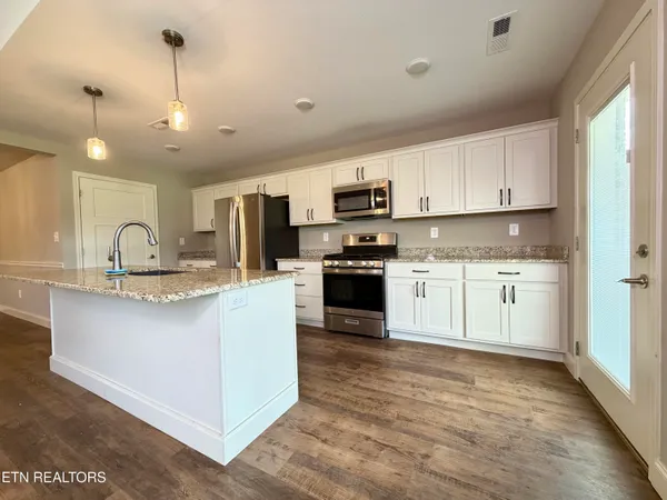 $2,400 | 728 Snowflower Circle, Pigeon Forge, TN 37863