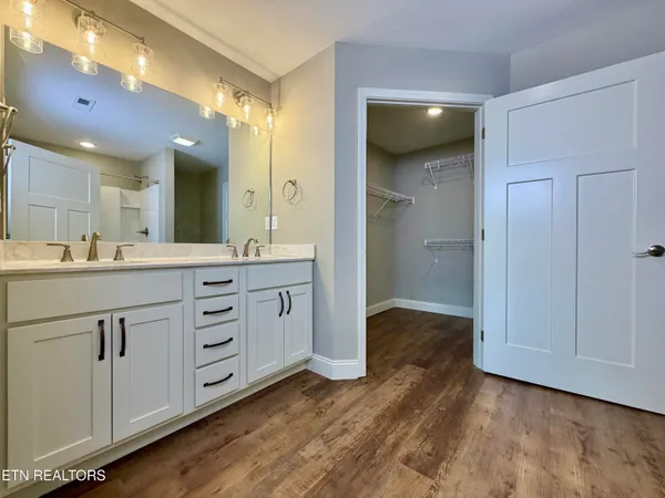 $2,400 | 728 Snowflower Circle, Pigeon Forge, TN 37863