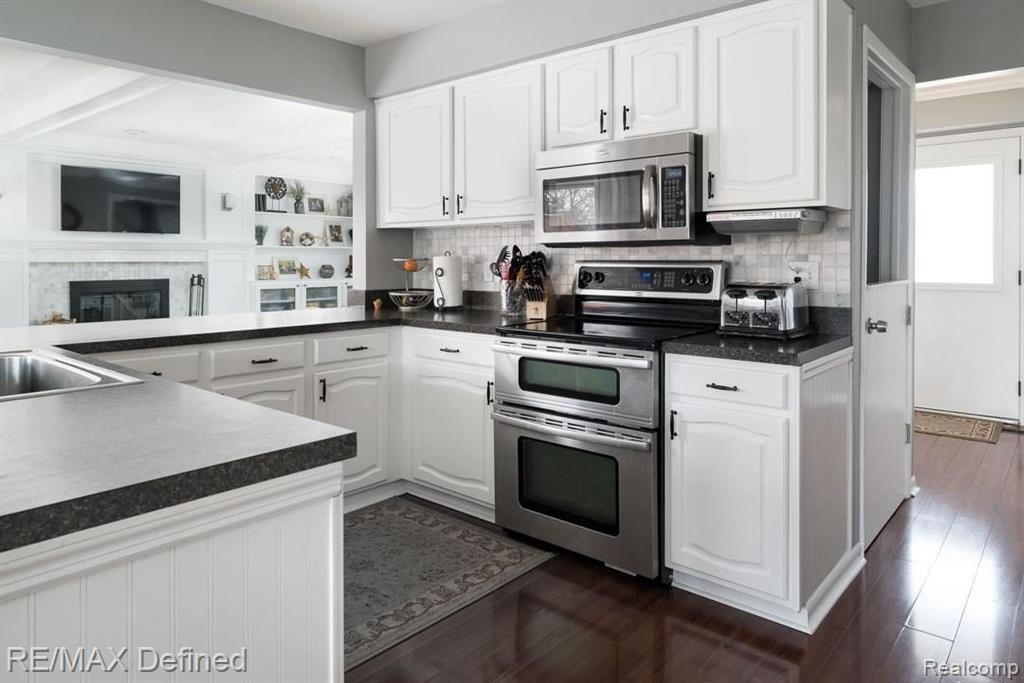 260 Coldiron Drive Rochester Hills, MI 48307 - Photo 11 of 42