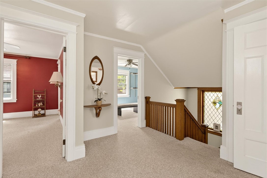 34 Erion Crescent Rochester, NY 14607 - Photo 24 of 49 second floor foyer