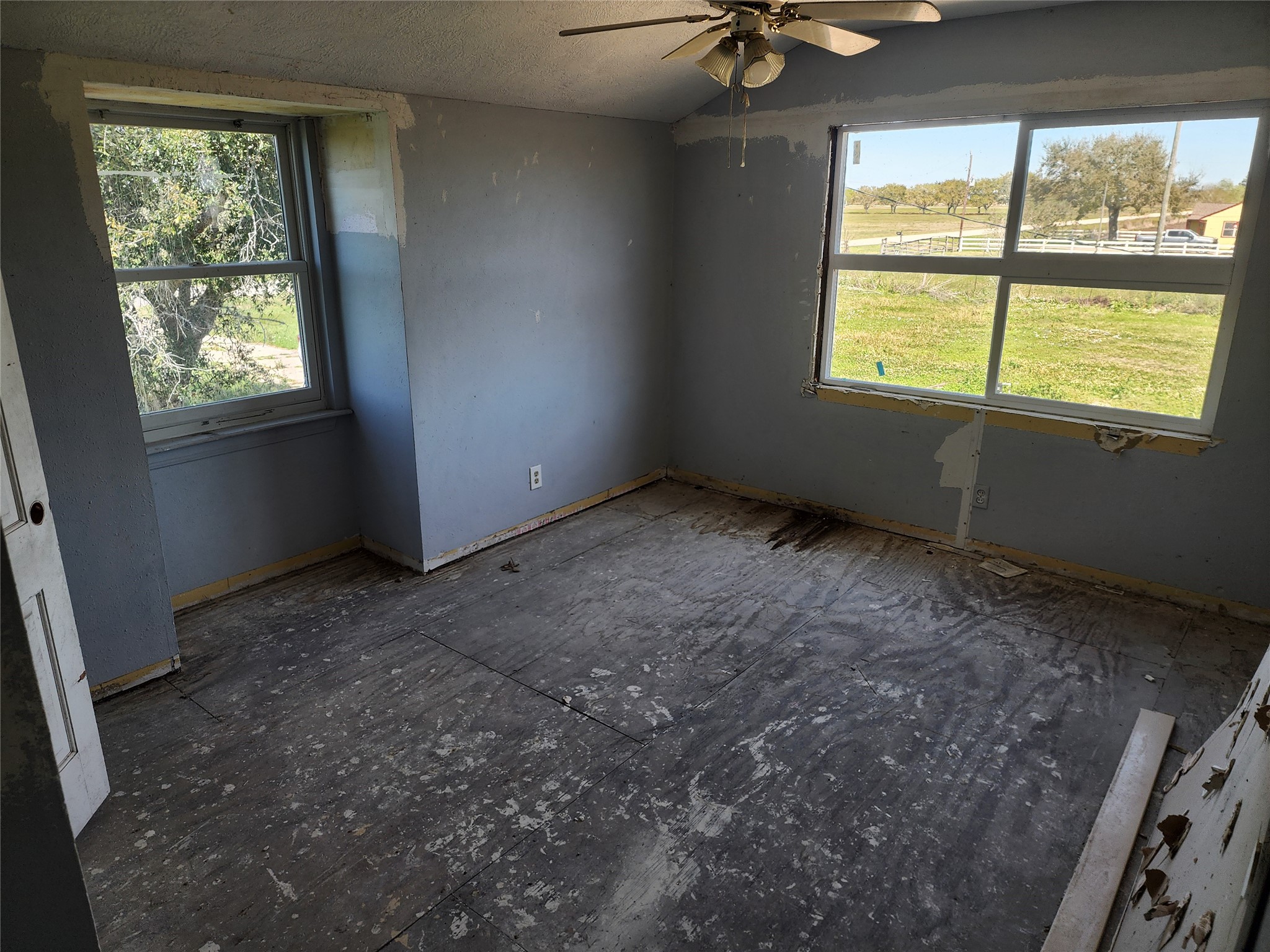 1118 County Road 47 Angleton, TX 77515 - Photo 22 of 23