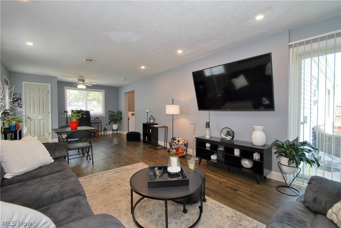 4939 Forest Road Mentor, OH 44060 - Photo 6 of 23 Gallery Image 6