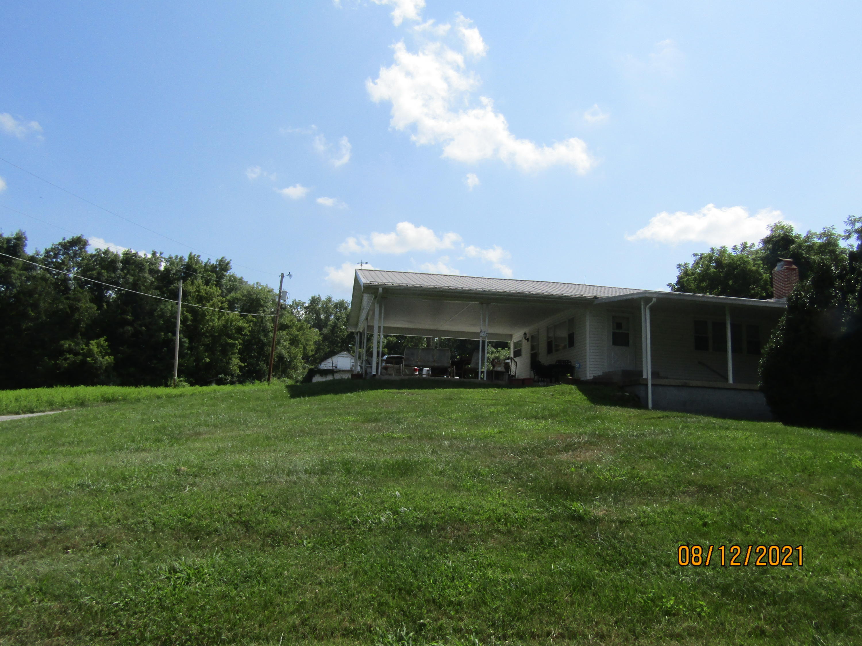 677 Pearman Road Cumberland Gap, TN 37724 - Photo 2 of 29 IMG_3189