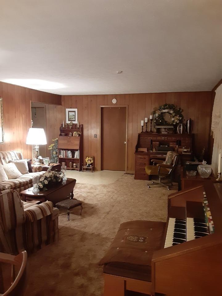 677 Pearman Road Cumberland Gap, TN 37724 - Photo 14 of 29 Living Room 1