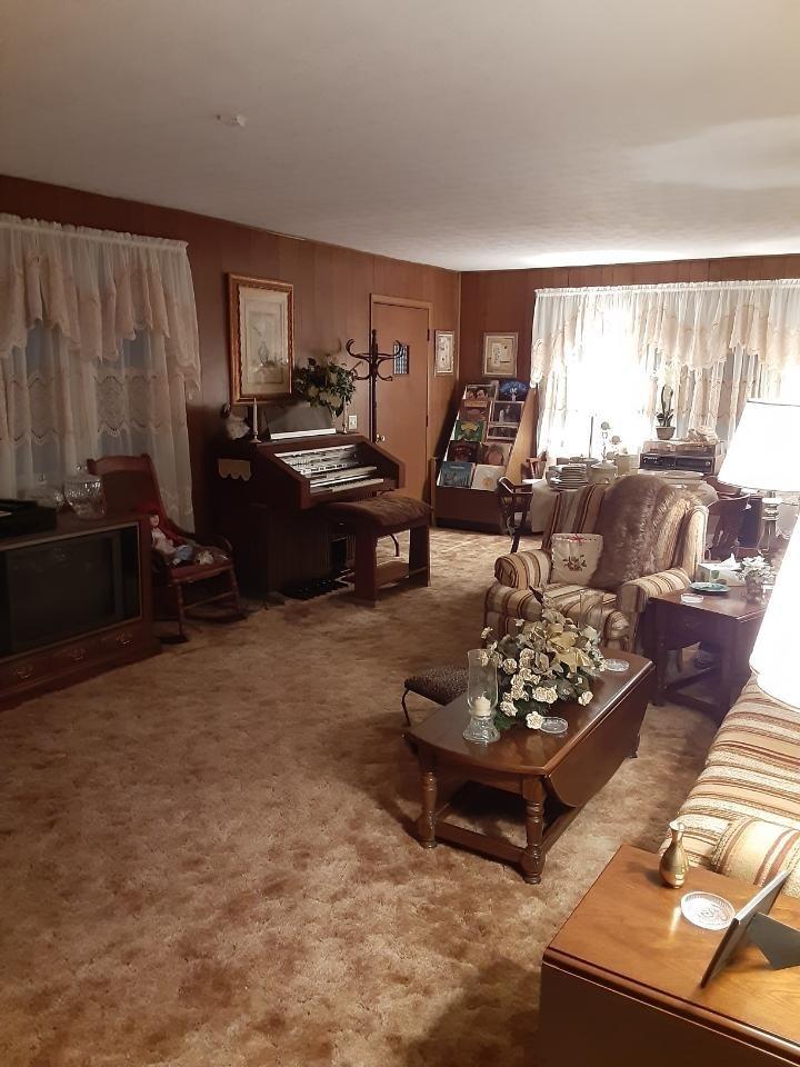 677 Pearman Road Cumberland Gap, TN 37724 - Photo 15 of 29 Living Room 2