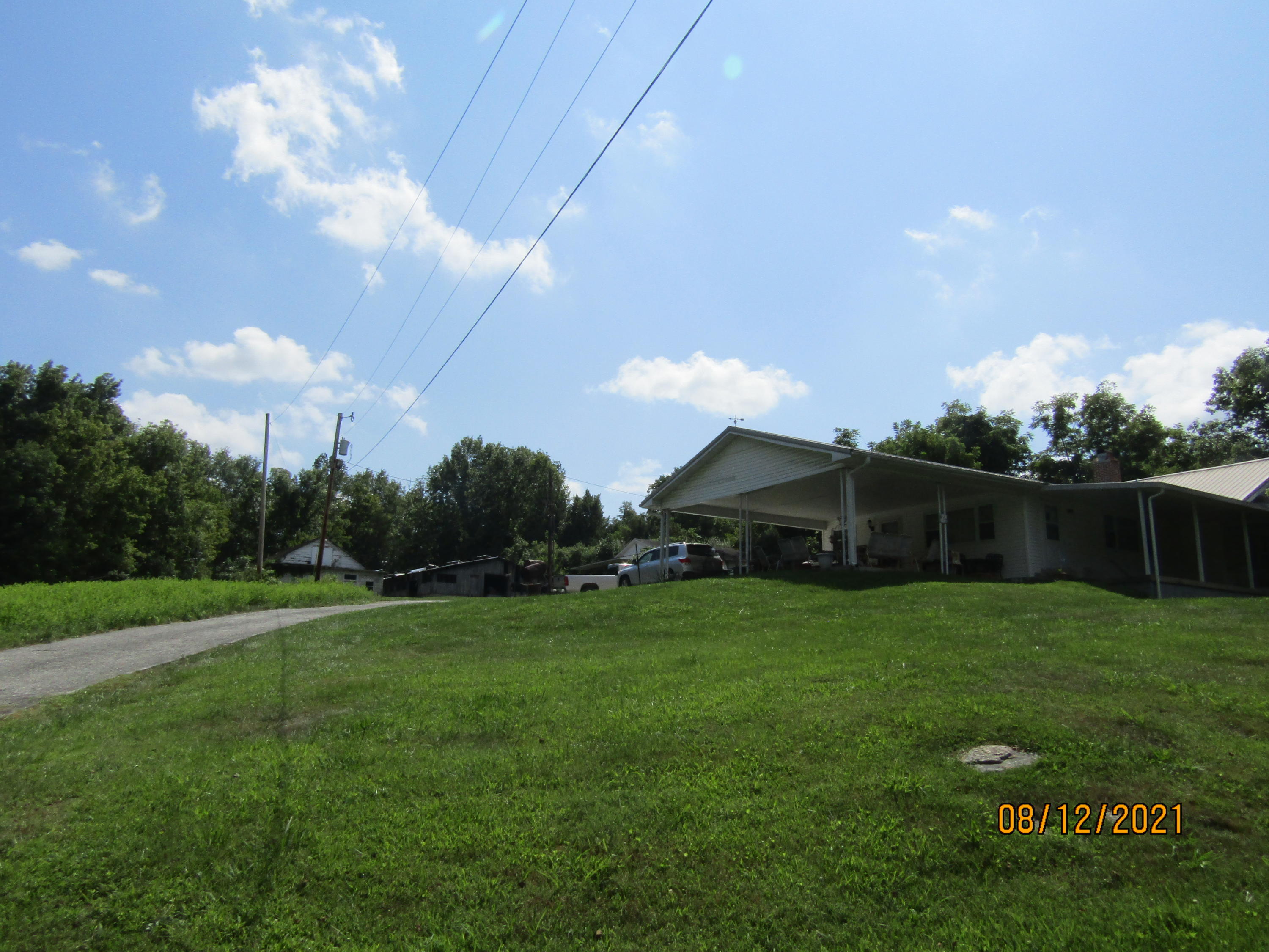 677 Pearman Road Cumberland Gap, TN 37724 - Photo 7 of 29 IMG_3191