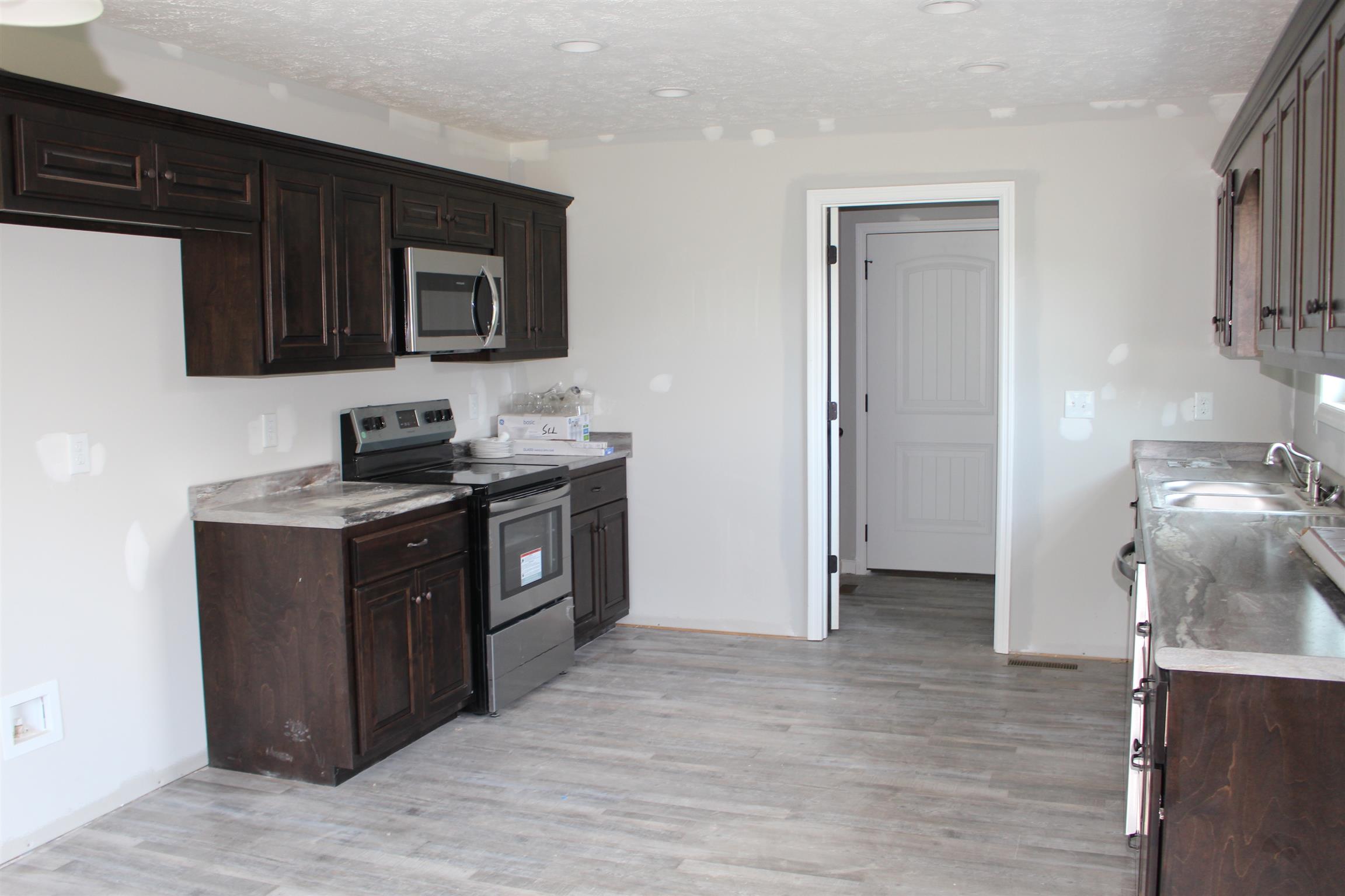 123 Bowling Alley Road Manchester, TN 37355 - Photo 5 of 11 Gallery Image 5