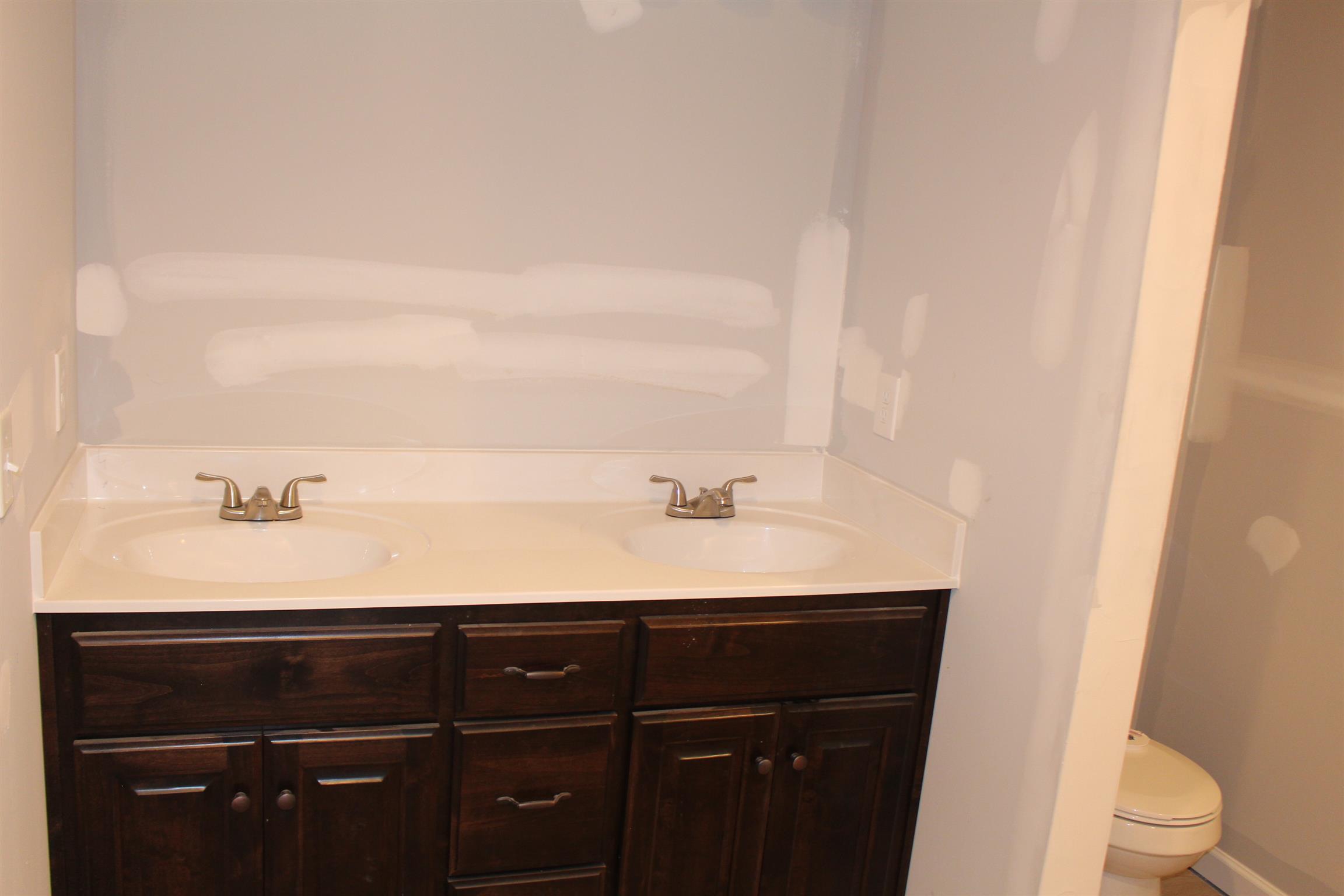 123 Bowling Alley Road Manchester, TN 37355 - Photo 8 of 11 Gallery Image 8