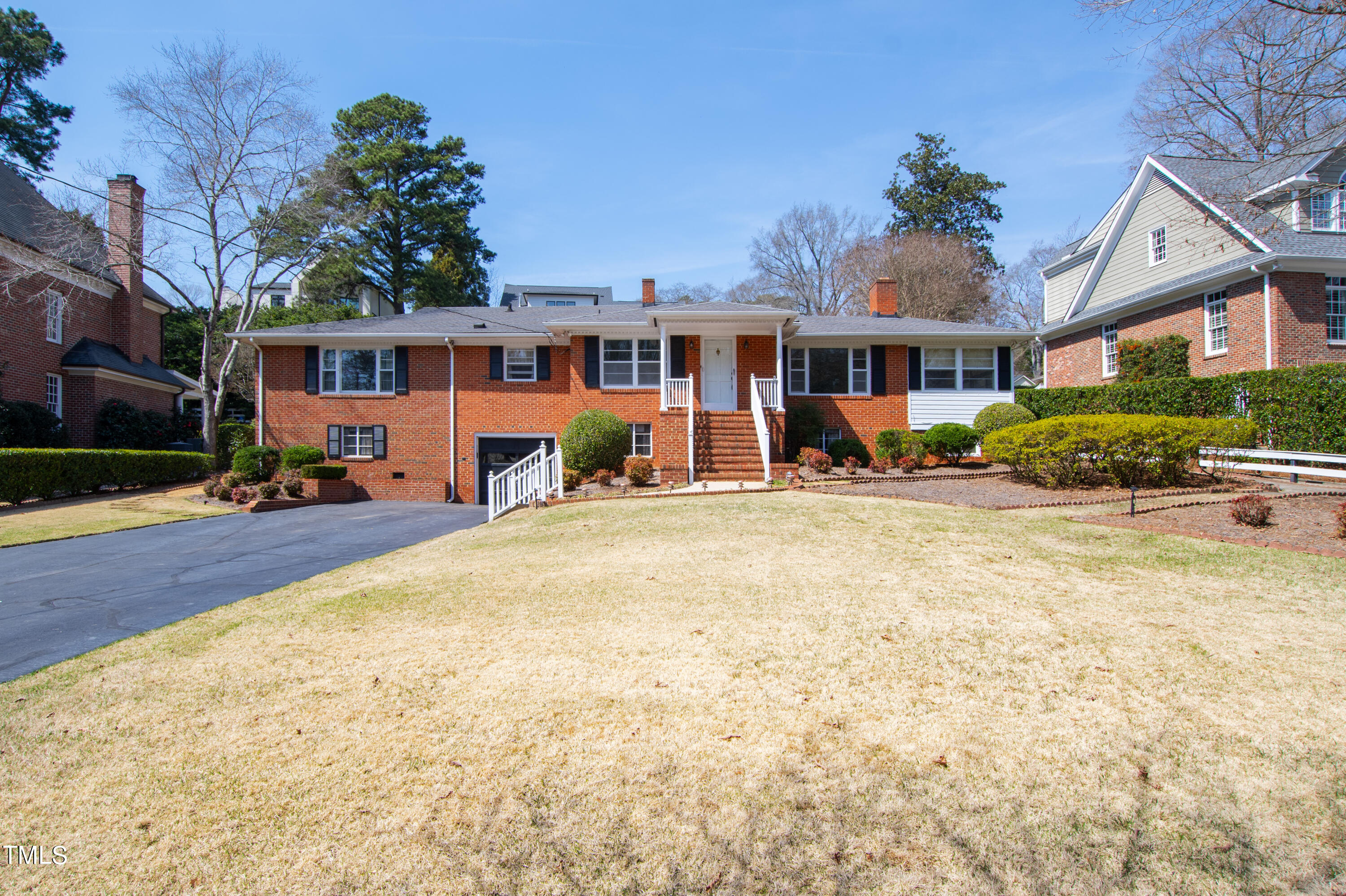 1725 Brooks Avenue Raleigh, NC 27607 - Photo 5 of 42 3 Front 2