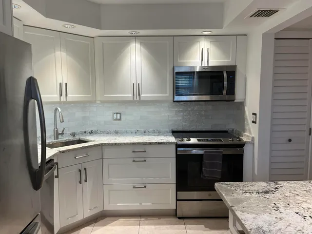 $675,000 | 1 Harbourside Drive, Unit 2510, Delray Beach, FL 33483