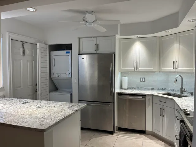 $675,000 | 1 Harbourside Drive, Unit 2510, Delray Beach, FL 33483