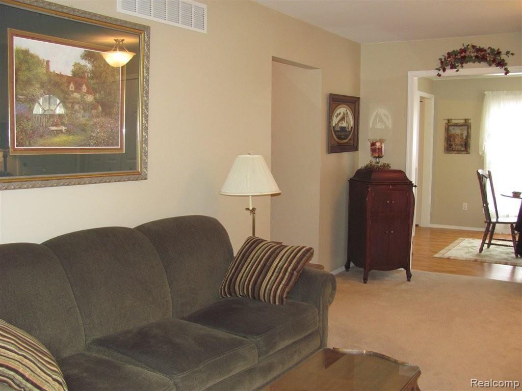 1382 Crescent Lane Rochester, MI 48306 - Photo 11 of 24 View from Living towards Dining