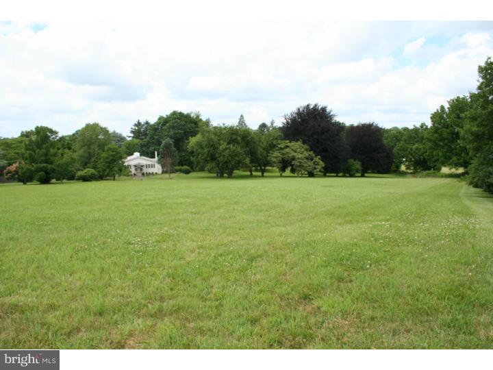 1146 Bodine Road Chester Springs, PA 19425 - Photo 14 of 25 Front Yard