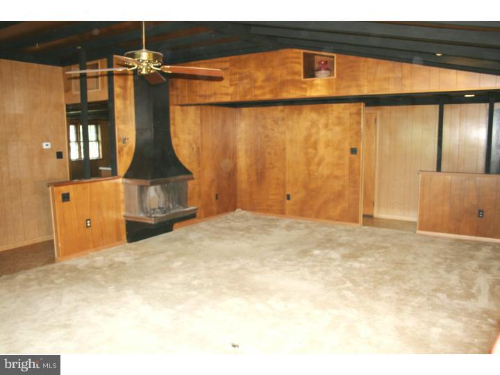 1146 Bodine Road Chester Springs, PA 19425 - Photo 4 of 25 Family Room