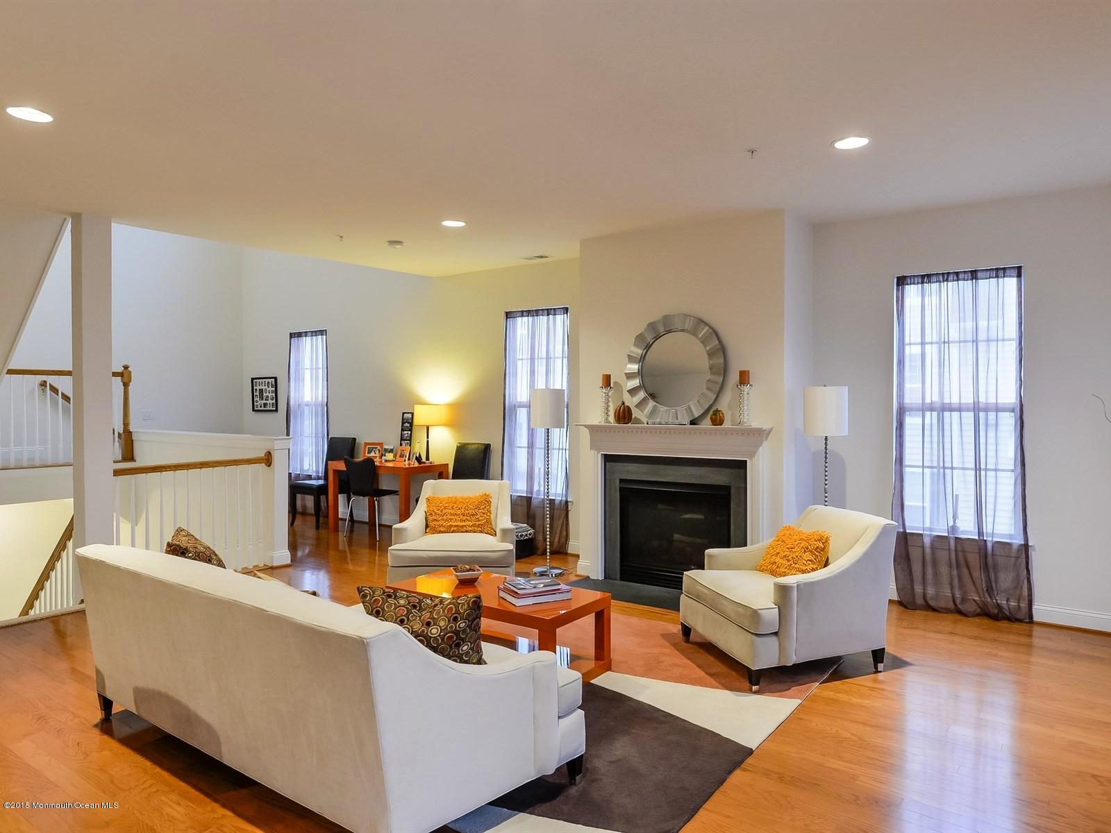 512 Abby Road Middletown, NJ 07748 - Photo 4 of 23 512 AB BY FAM RM 1