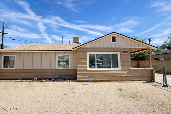 $360,000 | 44226 2nd Street East, Lancaster, CA 93535