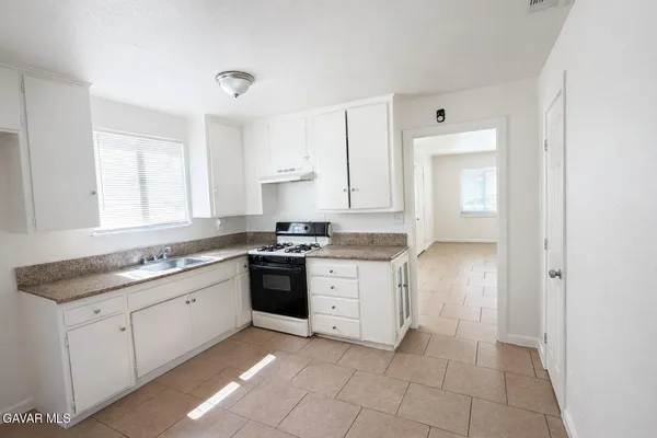 $360,000 | 44226 2nd Street East, Lancaster, CA 93535