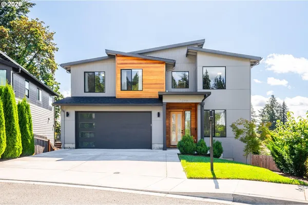 $869,000 | 2400 North S Street, Washougal, WA 98671