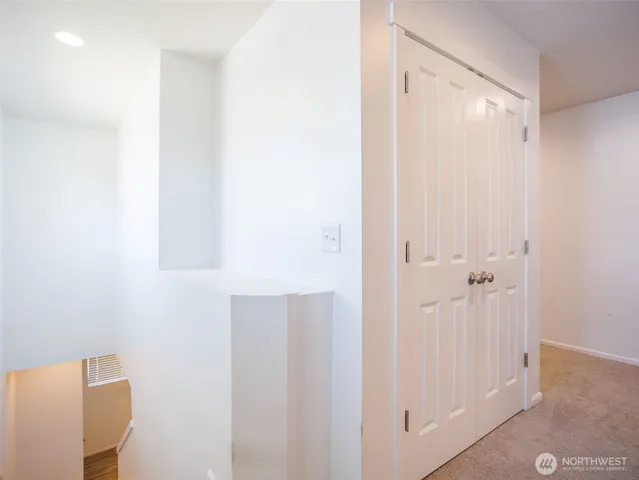 $625,000 | 1005 Van Ogle Lane Northwest, Orting, WA 98360