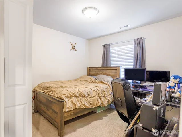 $625,000 | 1005 Van Ogle Lane Northwest, Orting, WA 98360