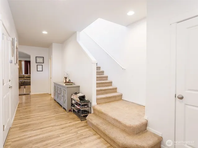 $625,000 | 1005 Van Ogle Lane Northwest, Orting, WA 98360