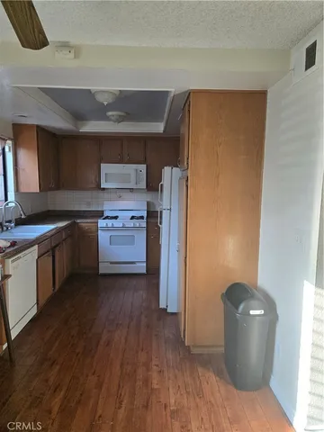 $525,000 | 16414 Cornuta Avenue, Unit 8, Bellflower, CA 90706