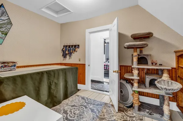 $499,900 | 98 Hog Bay Road, Franklin, ME 04634