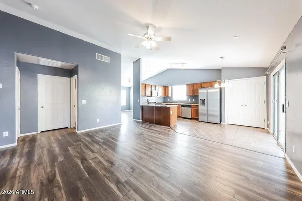 $1,920 | 5404 South 28th Avenue, Phoenix, AZ 85041