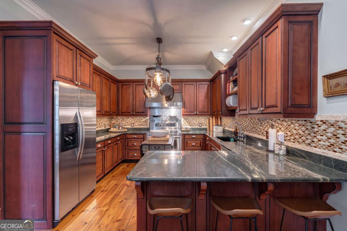 6 Oak Grove Road Athens, GA 30607 - Photo 13 of 62