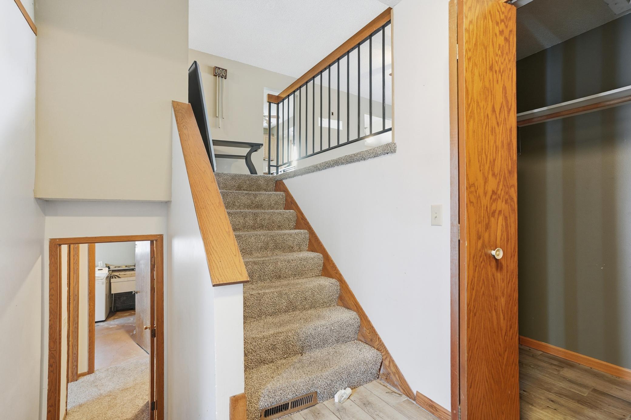 630 Hall Lane Minneapolis, MN 55411 - Photo 11 of 27