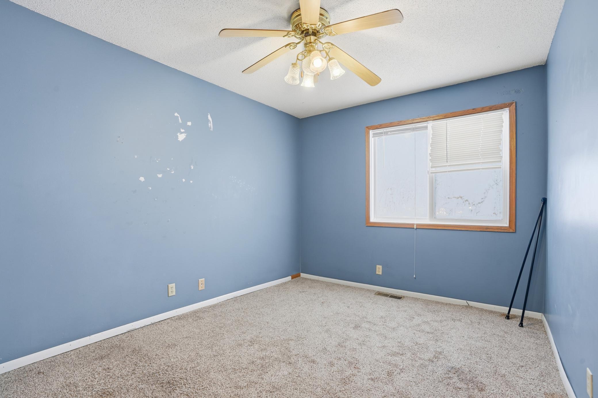 630 Hall Lane Minneapolis, MN 55411 - Photo 19 of 27