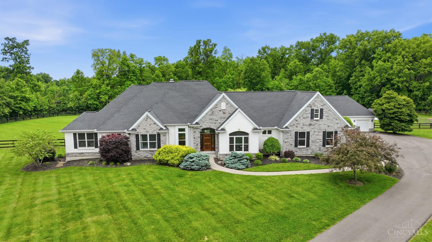 10313 Harrison Road Loveland, OH 45140 - Photo 1 of 68