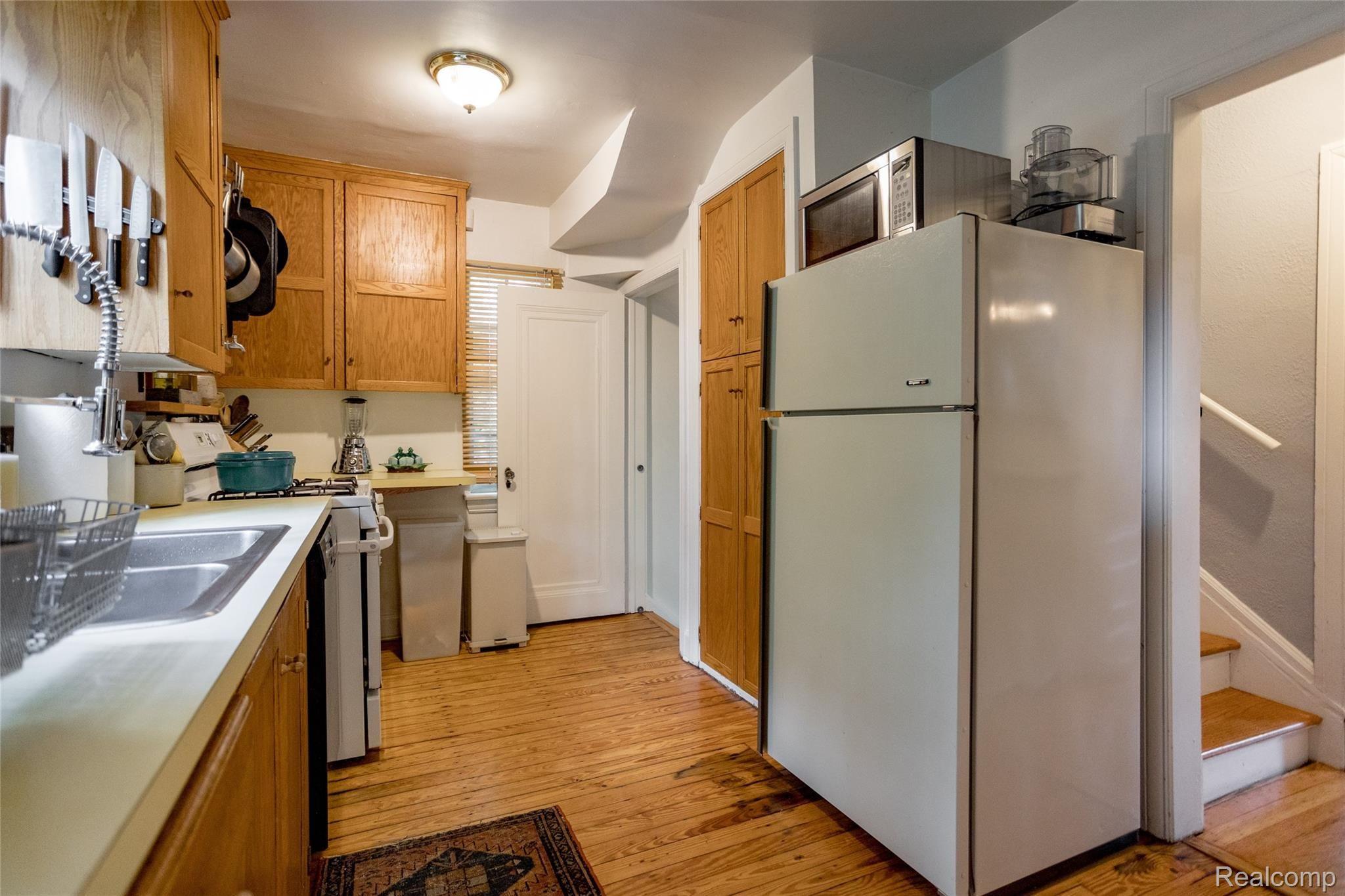 20445 Lichfield Road Detroit, MI 48221 - Photo 8 of 17 20445Lichfield-136.jpg