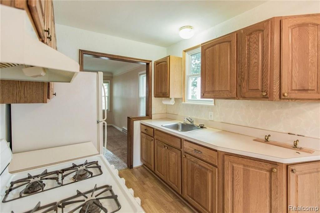 3547 Harding Street Dearborn, MI 48124 - Photo 7 of 14