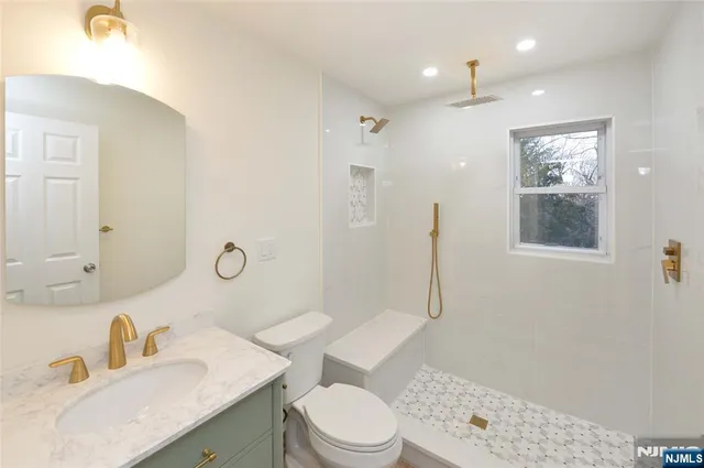 $749,000 | 99 Fairview Avenue, Hawthorne, NJ 07506