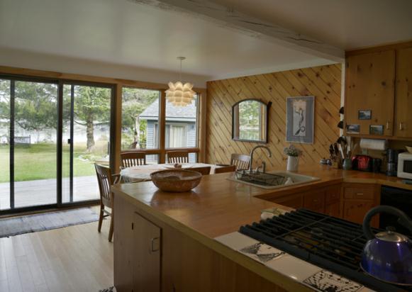 39 Wahebe Road Tenants Harbor, ME 04860 - Photo 5 of 22 dining