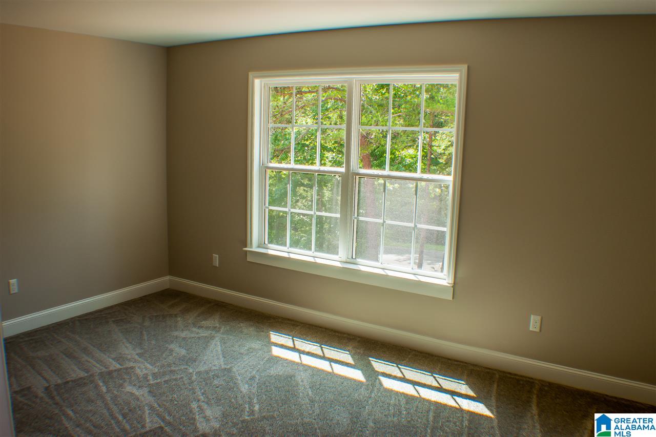 2592 Elvester Road Warrior, AL 35180 - Photo 5 of 26