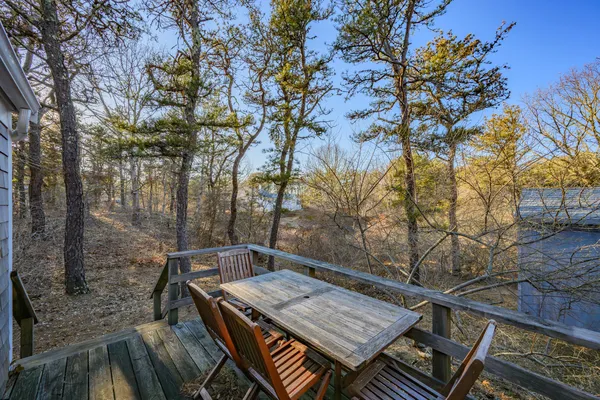 $750,000 | 11 Whitmanville Road, Truro, MA 02666