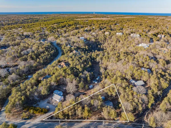 $750,000 | 11 Whitmanville Road, Truro, MA 02666
