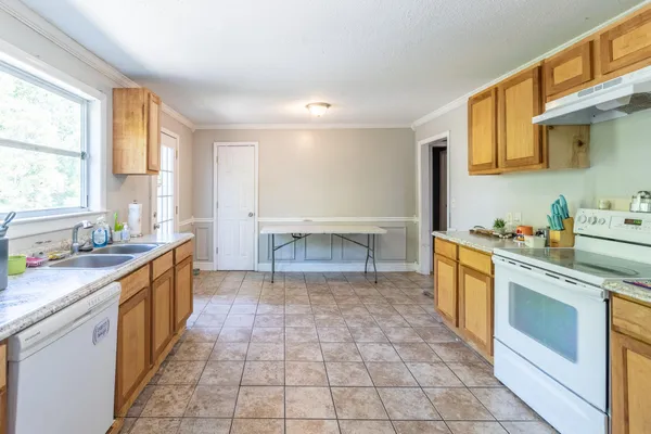 $264,000 | 435 Montclair Drive, Rossville, GA 30741