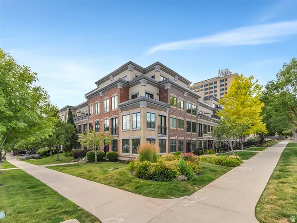 $590,000 | 88 South 900th East E Salt Lake East, Unit 112, Salt Lake City, UT 84102