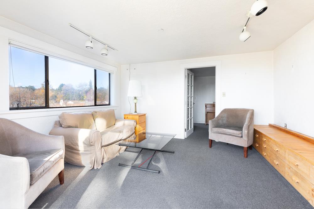 3010 North Main Street Soquel, CA 95073 - Photo 3 of 32 a living room with furniture and a large window