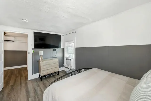 $2,000 | 9 Cole Street, Unit 3, Hampton, NH 03842