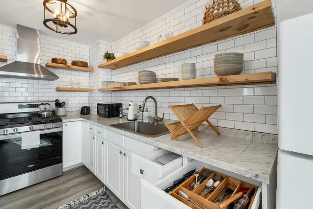 $2,000 | 9 Cole Street, Unit 3, Hampton, NH 03842