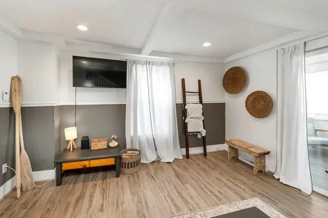 $2,000 | 9 Cole Street, Unit 3, Hampton, NH 03842