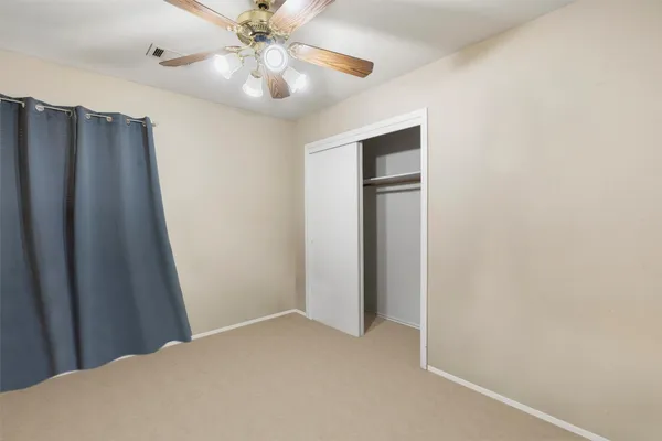 $2,200 | 707 Broken Bow Drive, Round Rock, TX 78681