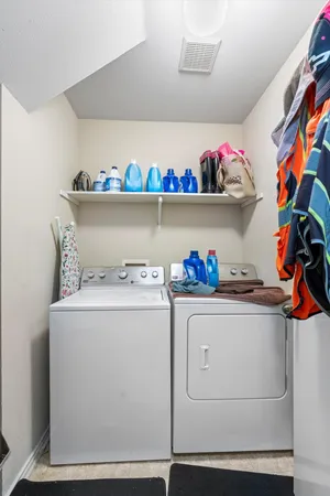 $2,200 | 707 Broken Bow Drive, Round Rock, TX 78681