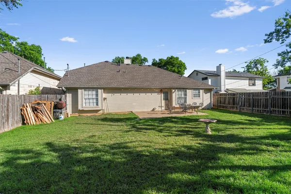 $2,200 | 707 Broken Bow Drive, Round Rock, TX 78681