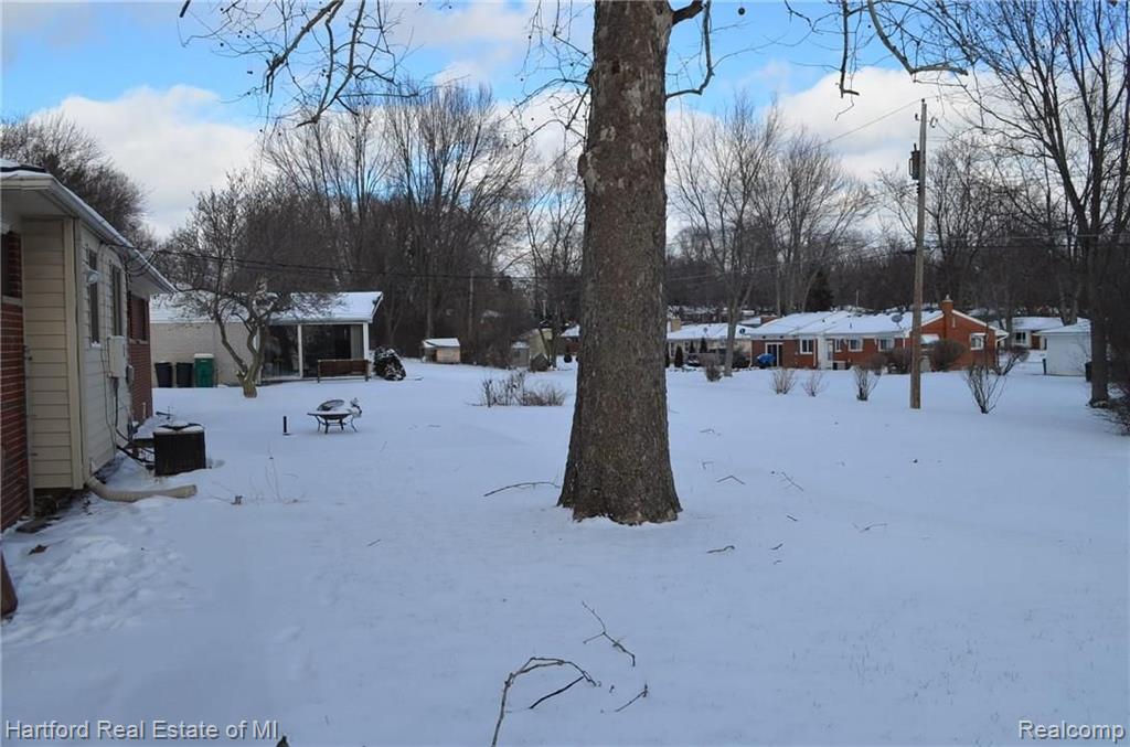 28158 Hawberry Road Farmington Hills, MI 48331 - Photo 31 of 33